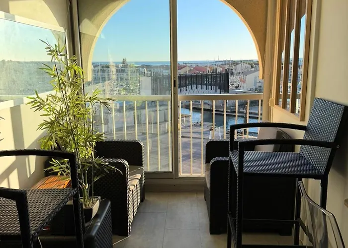 River - Joli 2 Pieces, Etage Eleve, Vue Sur Port Et Mer, Calme Et Proche Des Plages Mauguio